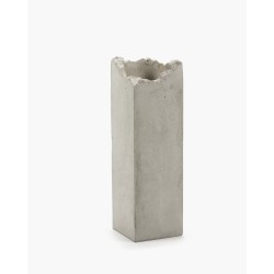 VASE L BETON - BROQUAINE PAR PATRICK PARIS - L.11,5 x P.11,5 x H.38 cm - SERAX