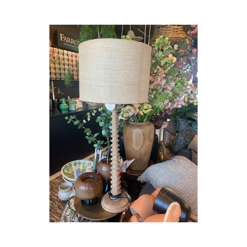 LAMPE DE TABLE RAMI NATURELLE AVEC ABAT-JOUR  EN JUTE CONIQUE NOIRE - NOORI