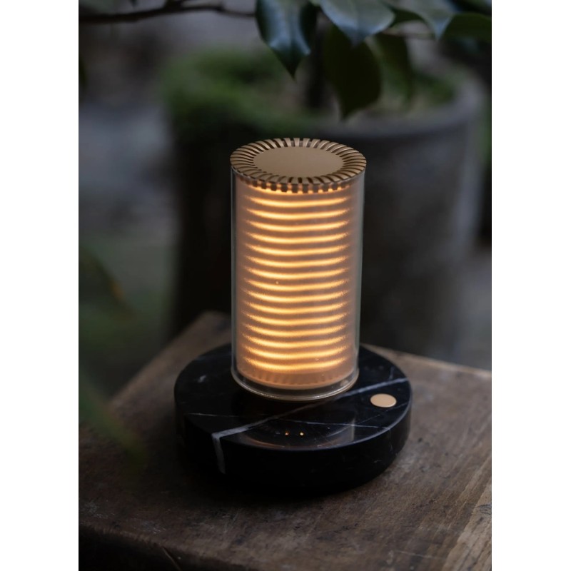 LAMPE FRECHIN A TABLE GOLD-BLANC - Chassies dore, base en marbre noir - DCW
