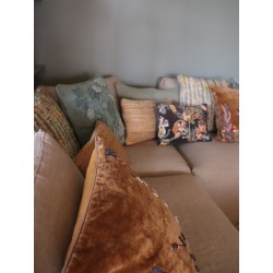 Coussin Kanika Olive Grove - velours brodé à la main  - 50x50 cm - TXP3630500