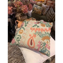 Y3049 - Coussin Suzani 50x50 cm- Vert d'eau-Rose - QUOTE COPENHAGEN