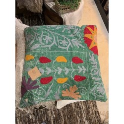 Y3050 - Coussin suzani 50x50 cm- Vert - QUOTE COPENHAGEN