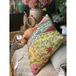 Y3009 - Coussin Suzani 50x50 cm - Jaune-Rose - QUOTE COPENHAGEN