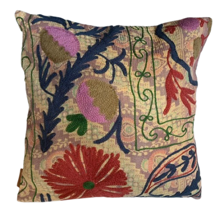 Y3026 - Coussin Suzani 50x50 cm - Jaune-Violet-Bleu-Bordeaux - QUOTE COPENHAGEN
