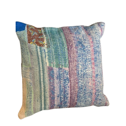 Y2377- Coussin Fine Q - 50x50 cm - Bleu-Rose-Turquoise- QUOTE COPENHAGEN